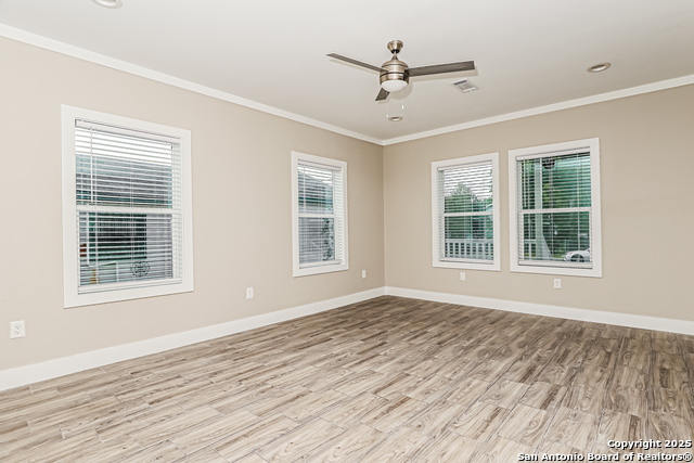 Image 3 of 16 For 839 Perez  