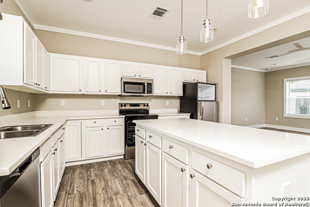 Image 6 of 16 For 839 Perez  