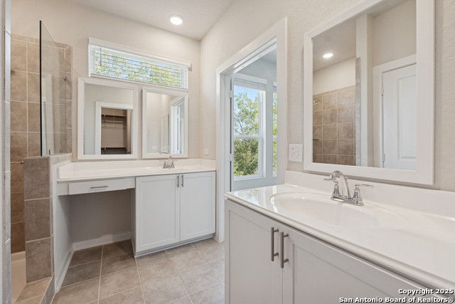 Image 16 of 32 For 14842 Maverick