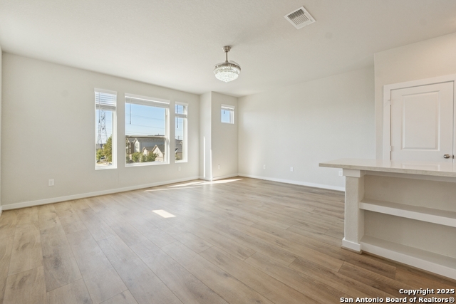 Image 4 of 32 For 14842 Maverick