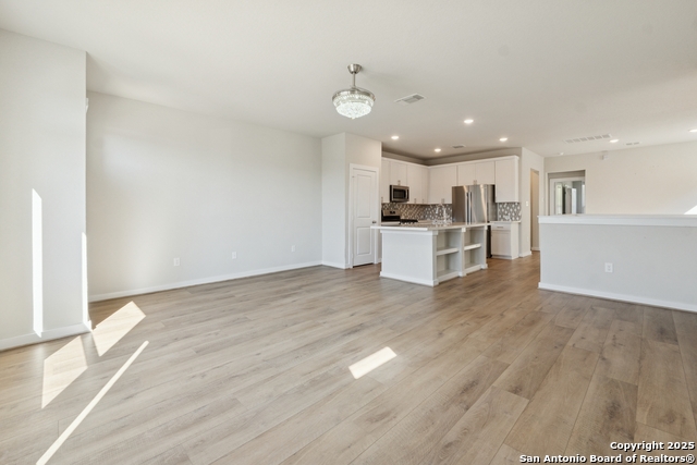 Image 5 of 32 For 14842 Maverick