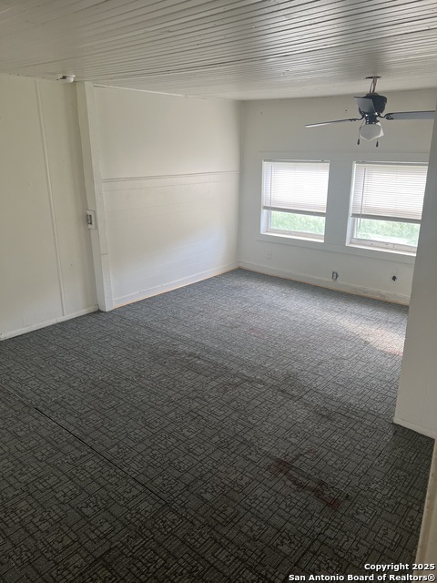 Image 10 of 19 For 627 Leona E