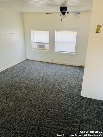 Image 16 of 19 For 627 Leona E