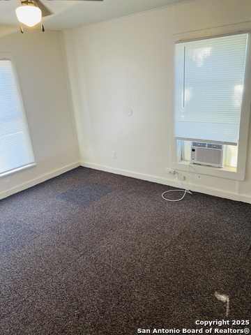 Image 18 of 19 For 627 Leona E