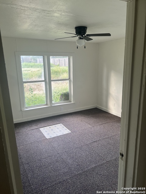 Image 7 of 19 For 627 Leona E