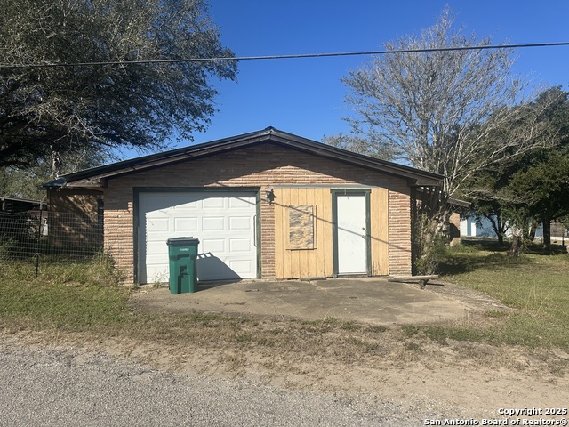 Image 8 of 13 For 362 Stephens Loop