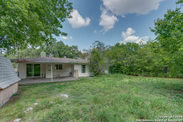 Image 32 of 33 For 2626 Mistletoe