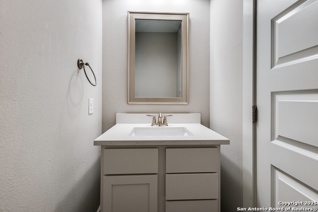 Image 17 of 25 For 1511 Sandalwood E Unit 14