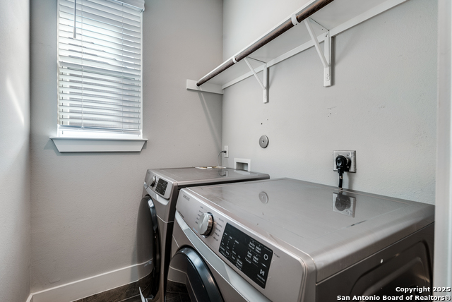 Image 22 of 25 For 1511 Sandalwood E Unit 14