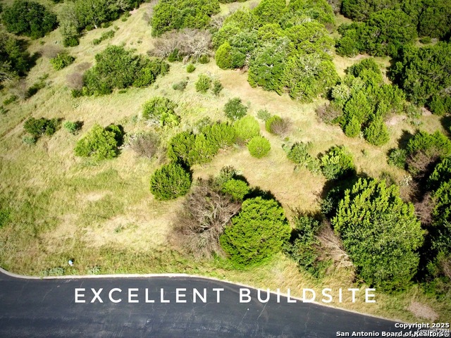 Listing photo id 6 for 23107 Angostura Blvd