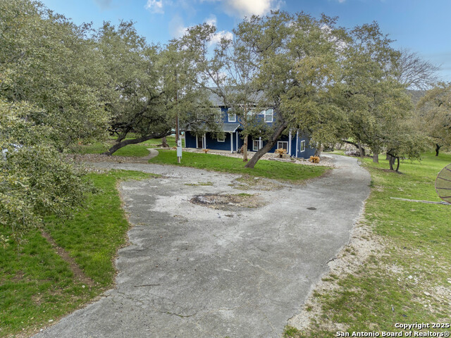 Image 4 of 24 For 835 Lookout