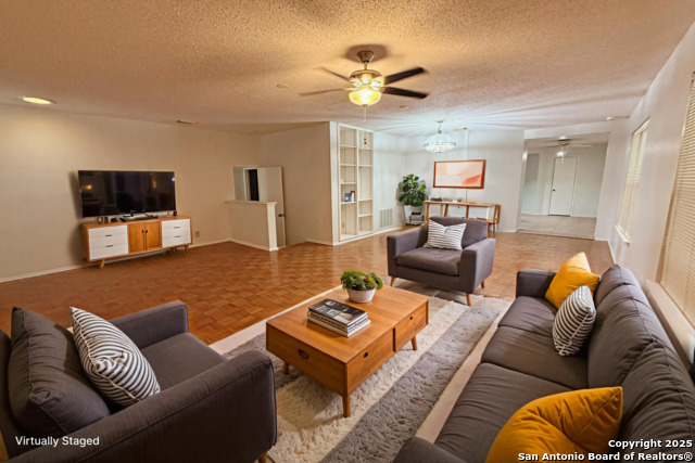 Image 3 of 23 For 14218 Fairwayhill