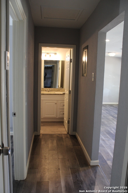 Image 16 of 20 For 106 Cliffwood