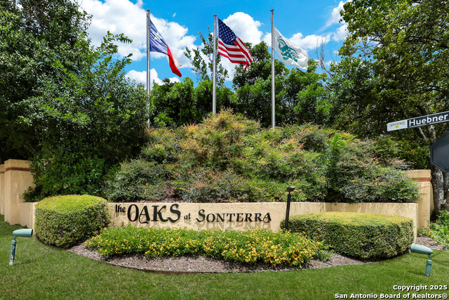 Image 32 of 37 For 19510 Battle Oak