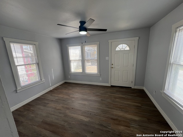 Image 6 of 6 For 1323 Chalmers