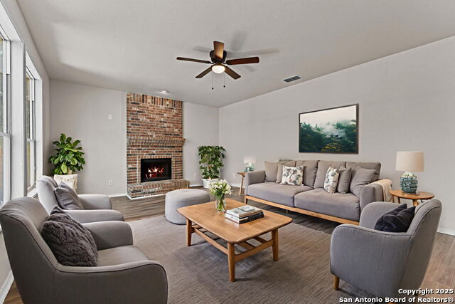 Image 11 of 40 For 338 Perch Mdw