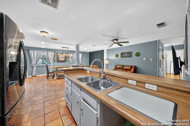 Image 8 of 21 For 4247 Bayliss