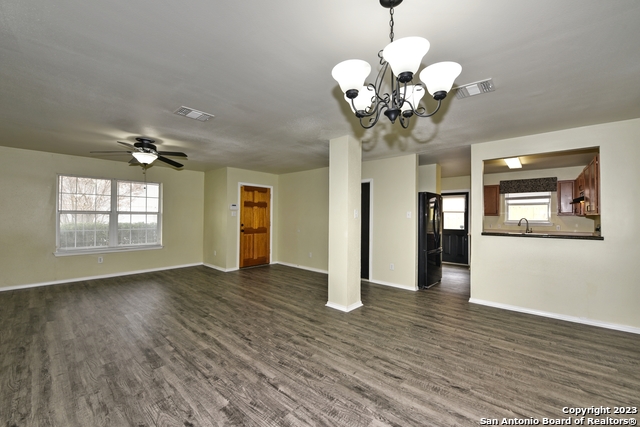 Image 10 of 13 For 8155 Heights Valley