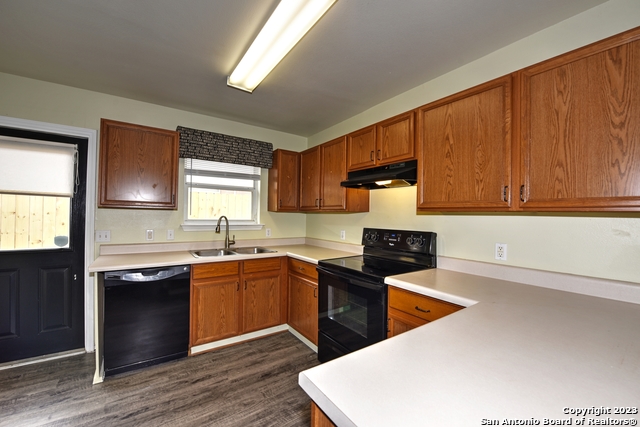 Image 3 of 13 For 8155 Heights Valley