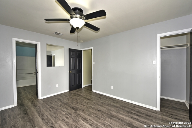 Image 4 of 13 For 8155 Heights Valley