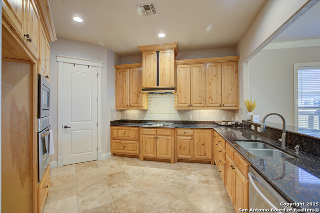 Image 5 of 34 For 1165 Legacy