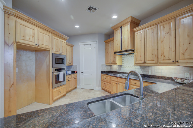 Image 6 of 34 For 1165 Legacy