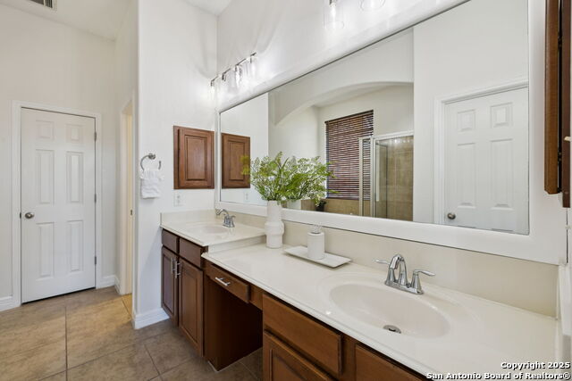 Image 26 of 50 For 13826 Palatine Hill