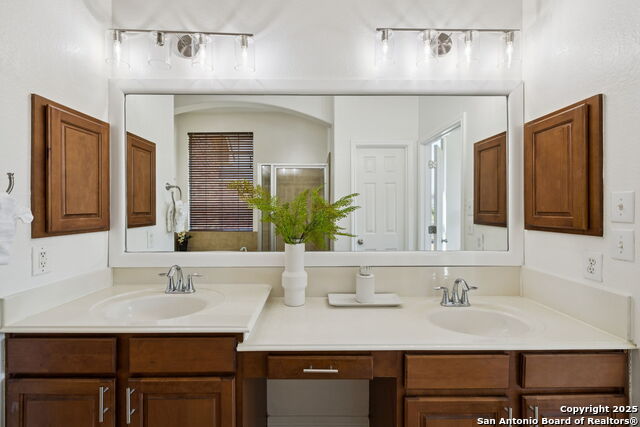 Image 28 of 50 For 13826 Palatine Hill