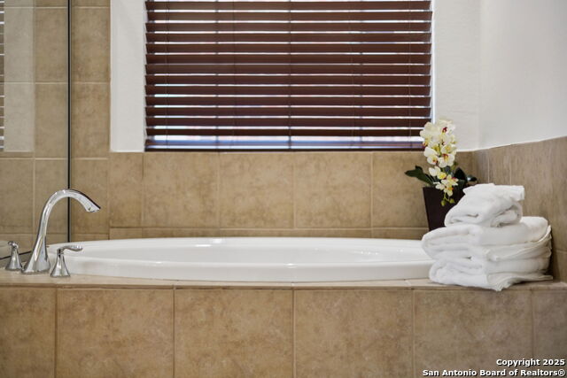 Image 29 of 50 For 13826 Palatine Hill