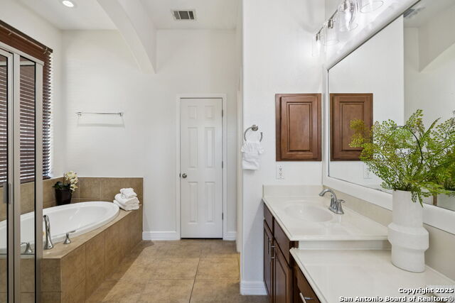 Image 30 of 50 For 13826 Palatine Hill