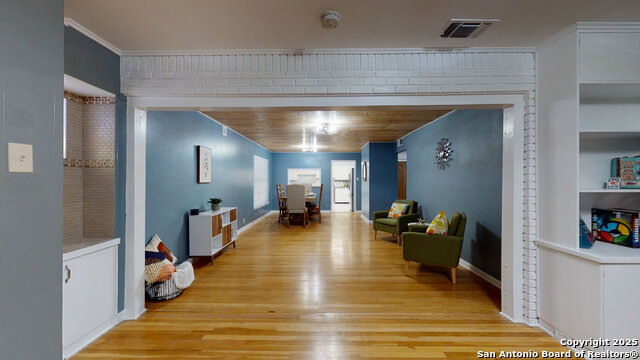 Image 10 of 37 For 146 Teakwood