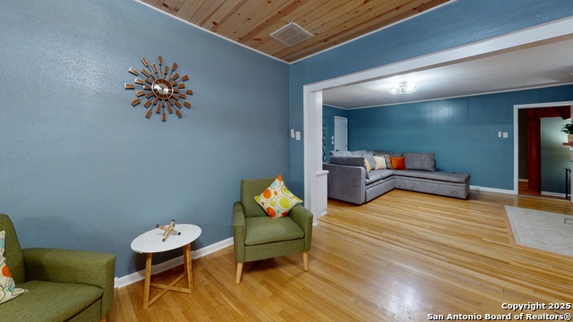 Image 12 of 37 For 146 Teakwood