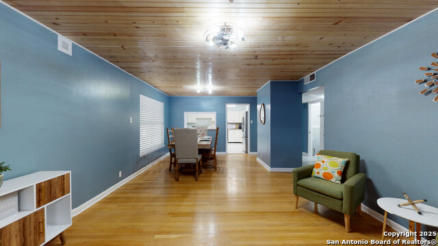 Image 13 of 37 For 146 Teakwood