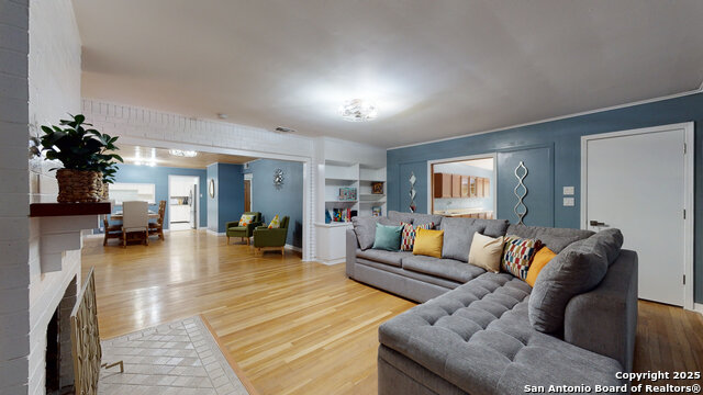 Image 15 of 37 For 146 Teakwood