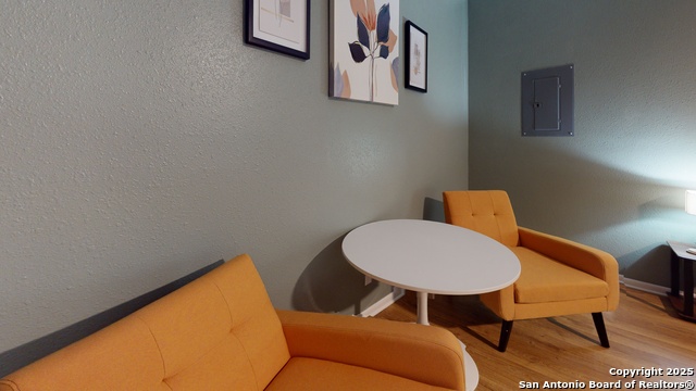 Image 22 of 37 For 146 Teakwood