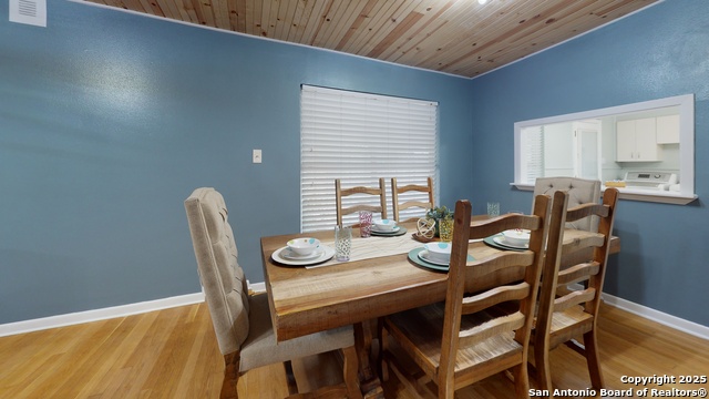 Image 29 of 37 For 146 Teakwood