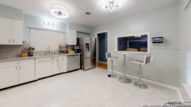 Image 33 of 37 For 146 Teakwood