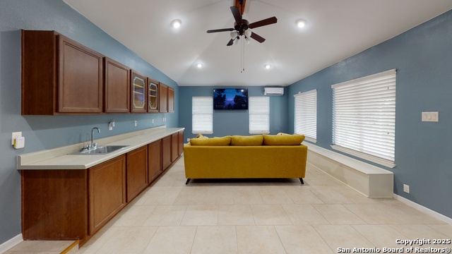 Image 7 of 37 For 146 Teakwood