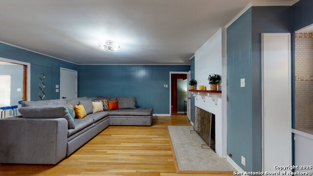 Image 8 of 37 For 146 Teakwood