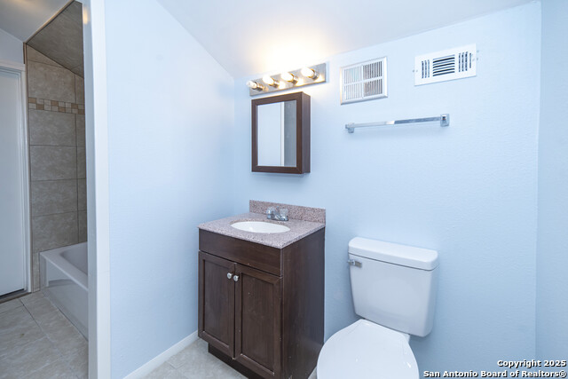 Image 24 of 26 For 8419 Echo Creek