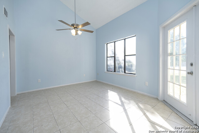 Image 6 of 26 For 8419 Echo Creek