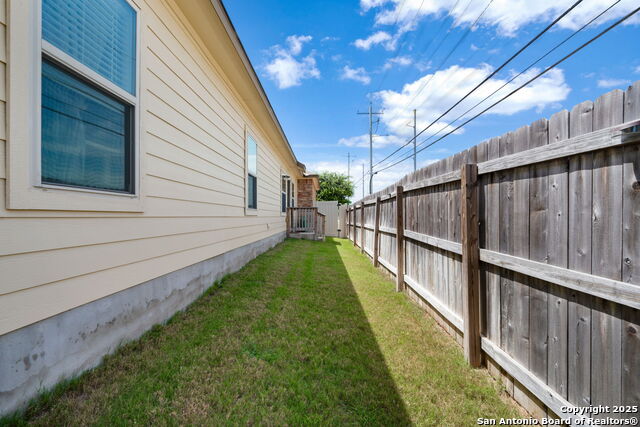 Image 11 of 27 For 1100-1102 Stanley