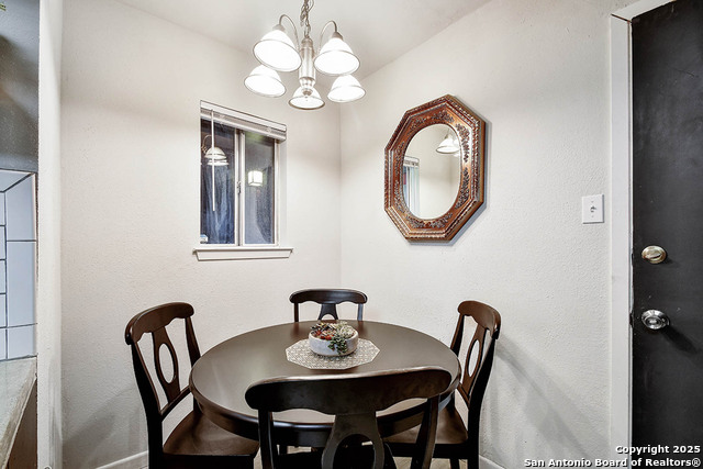 Image 15 of 26 For 937 Sundance