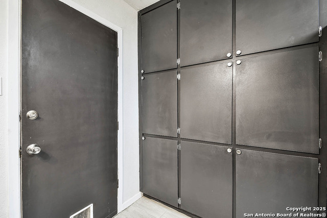 Image 16 of 26 For 937 Sundance