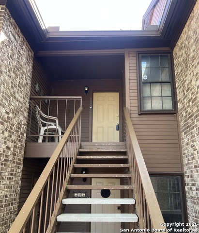 Image 14 of 15 For 10955 Wurzbach 403