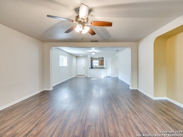 Image 11 of 26 For 143 Dusty Corral