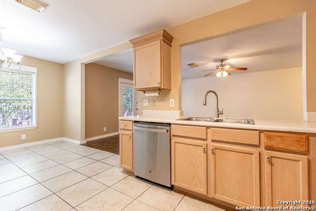 Image 13 of 33 For 10022 Sandbrook Hill