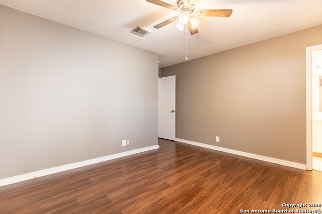 Image 15 of 33 For 10022 Sandbrook Hill