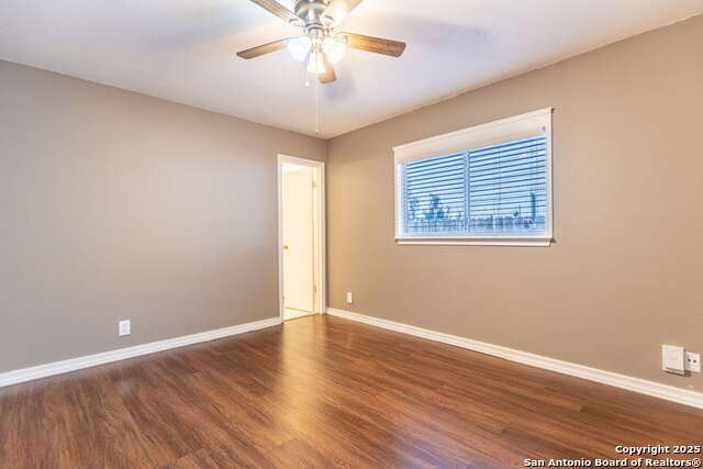 Image 16 of 33 For 10022 Sandbrook Hill