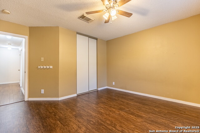 Image 23 of 33 For 10022 Sandbrook Hill